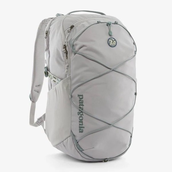 Patagonia Refugio Day Pack 30L Backpack Crisp Grey NWT New w/ Tag ($129 Retail)